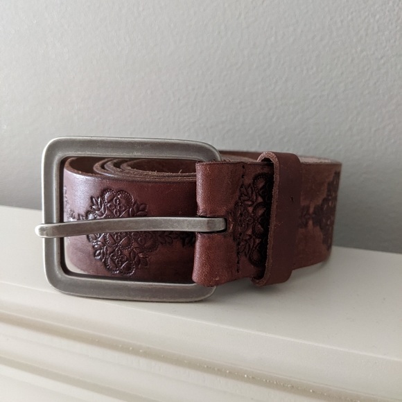 Leather Belt - Picture 2 of 7